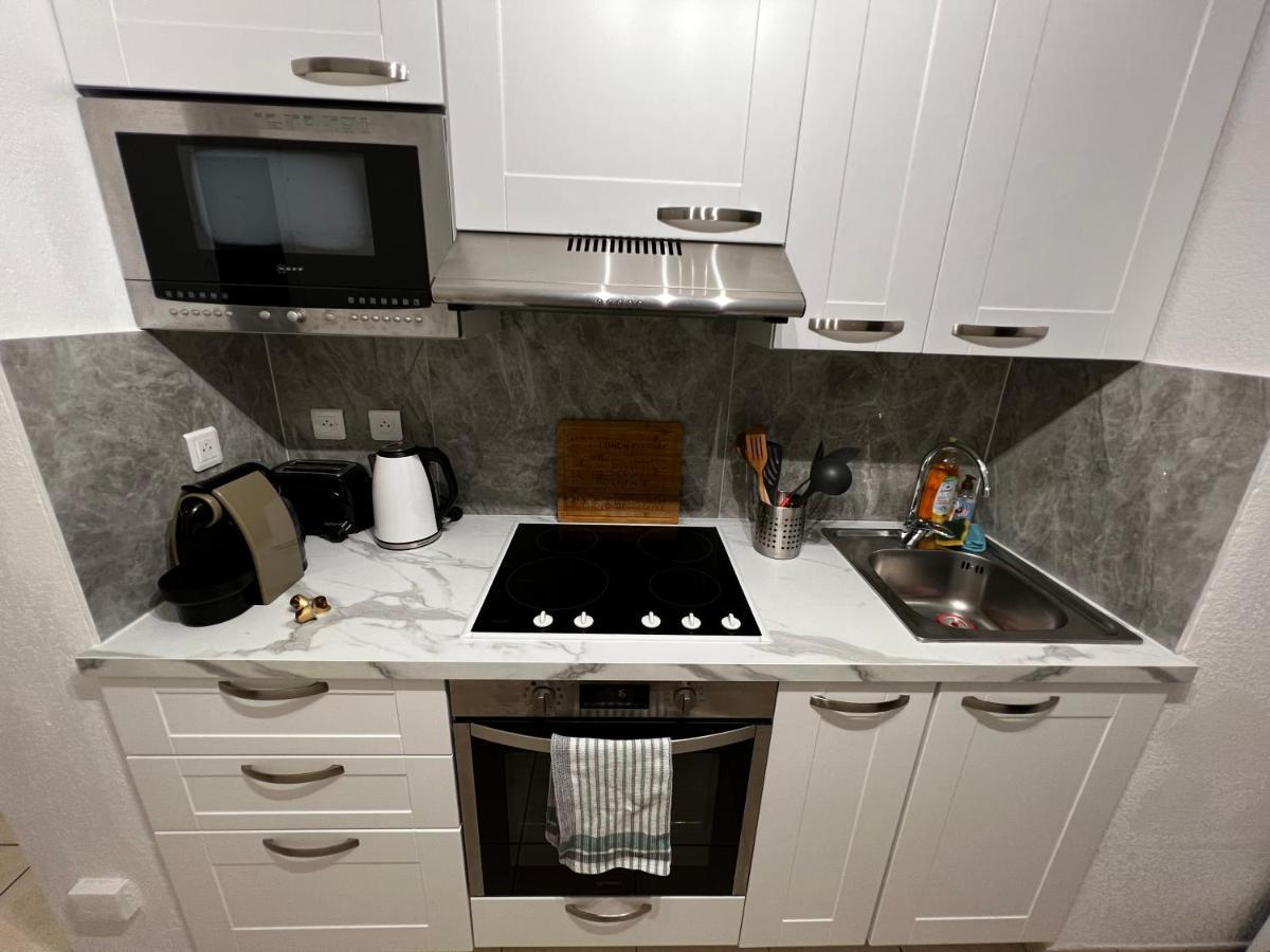 Ferienwohnung Monaco Border, Terrace, Sea View & Parking Beausoleil Exterior foto