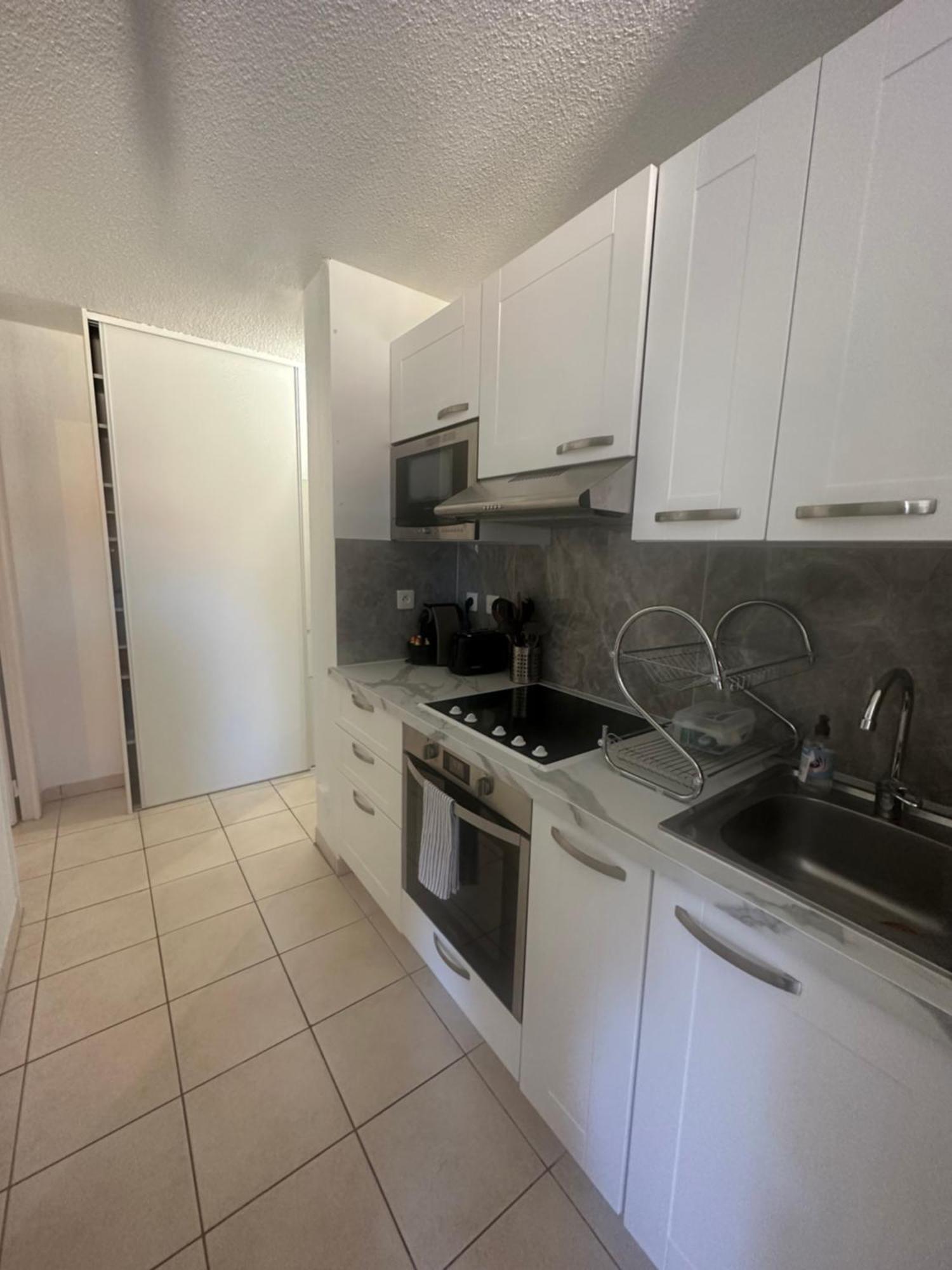 Ferienwohnung Monaco Border, Terrace, Sea View & Parking Beausoleil Exterior foto