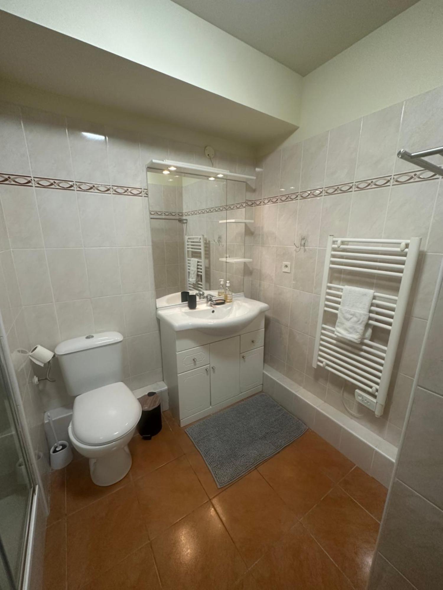 Ferienwohnung Monaco Border, Terrace, Sea View & Parking Beausoleil Exterior foto